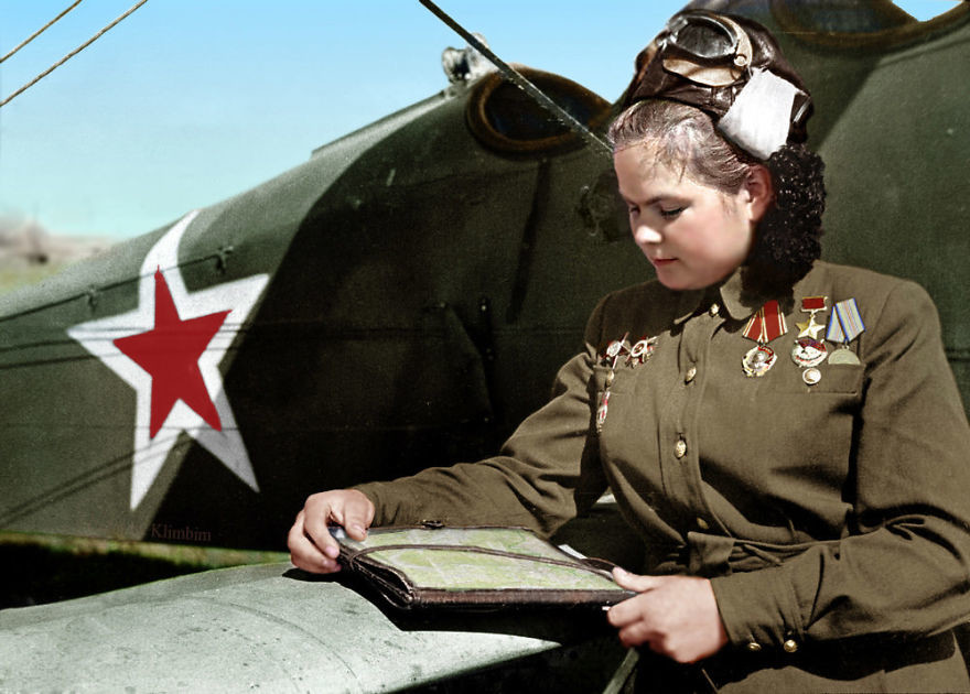 Екатерина Рябова, советский летчик, Герой Советского Союза, 1945 год время, россия, фотография, цвет