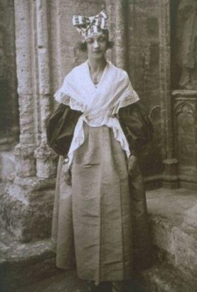Жанна Кальман в возрасте 22 лет, 1897 год